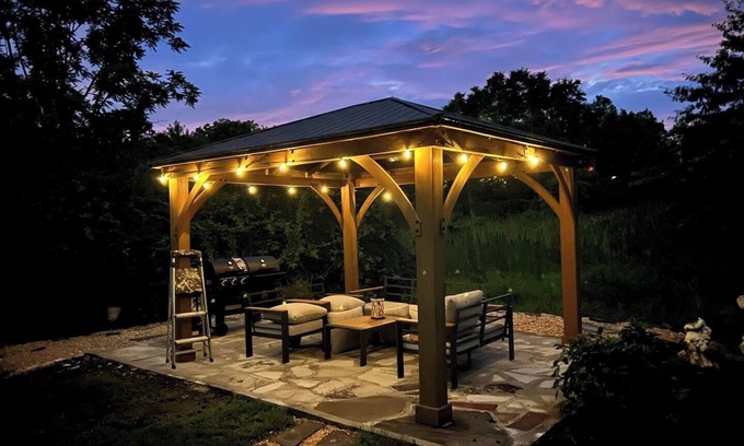 Harrisburg House | Stonehouse- A private Retreat, Pet Friendly near hershey and PA farmshow.