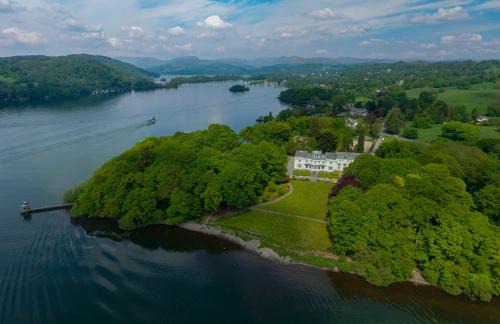 Windermere Hotel | Storrs Hall Hotel on the shore of Lake Windermere