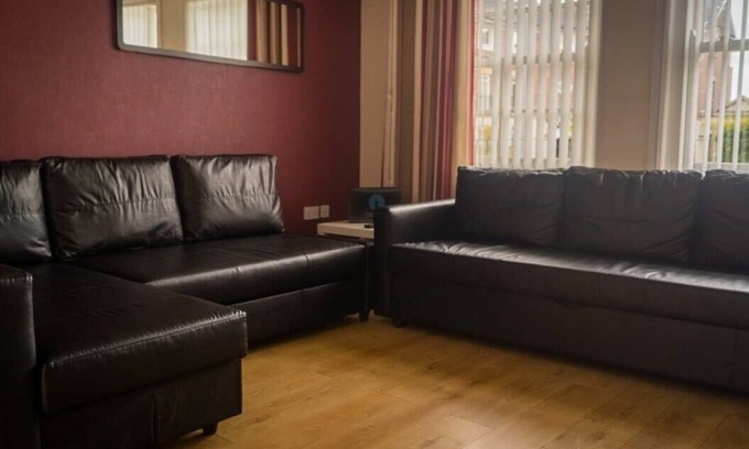 Chester House | Storyhouse Gathering/5 Bed/Sleeps 13/City Centre