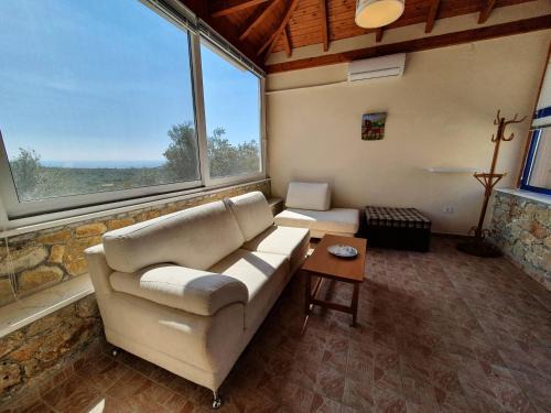 Lefktro Apartment | Stoupa Lefktro 8