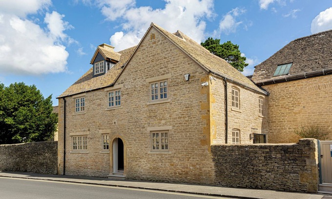 Stow-on-the-Wold House | Stows Edge - Modern Cottage
