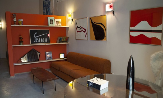 Old Town Apartment | StraMo House