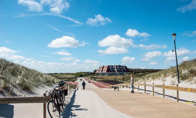 Buren Hotel | Strandhotel Buren aan Zee