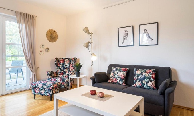 Ostseebad Ahrenshoop Apartment | Strandleben 04 - Erich Heckel
