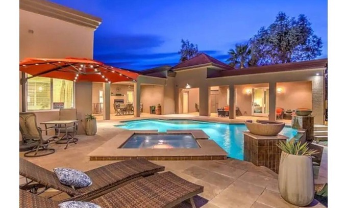 Spring Valley Villa | Strip View Oasis 8 min Strip/Allegiant * Pool/Spa