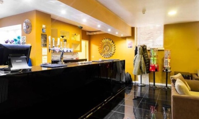 Luton Hotel | Stuart Hotel