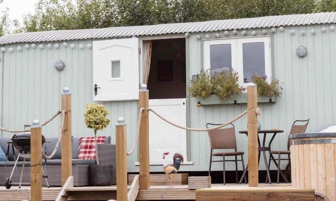 New Forest District Cabin | Stud Farm