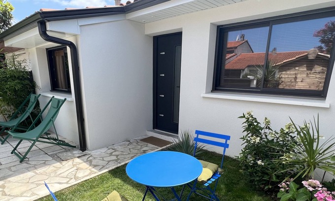 Cenon Apartment | Studio 10 minutes from the Bordeaux hyper center.