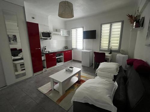 4th Arrondissement Apartment | Studio 2 personnes dans le célèbre quartier des chartreux