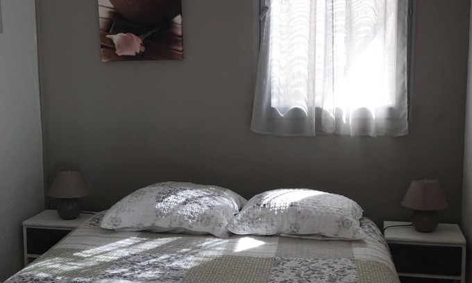 Eygalieres Apartment | Studio 2 persons