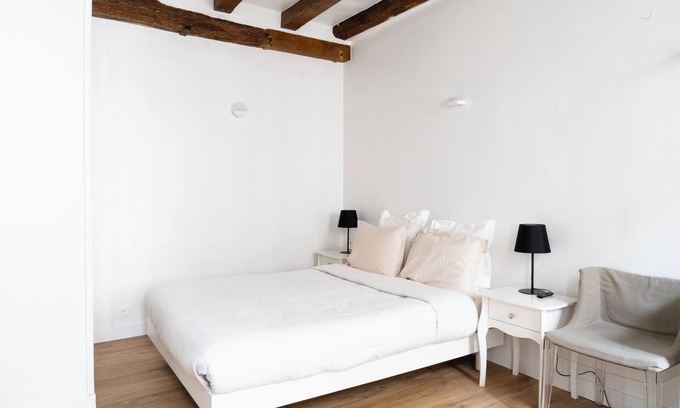 Quartier Sainte-Avoye Apartment | Studio (3) Beaubourg - Marais - Montorgueil