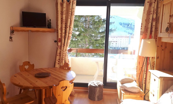 Montgellafrey Apartment | Studio 4 pers. Saint-François Longchamp 1650- At the foot of the slopes, resort center.