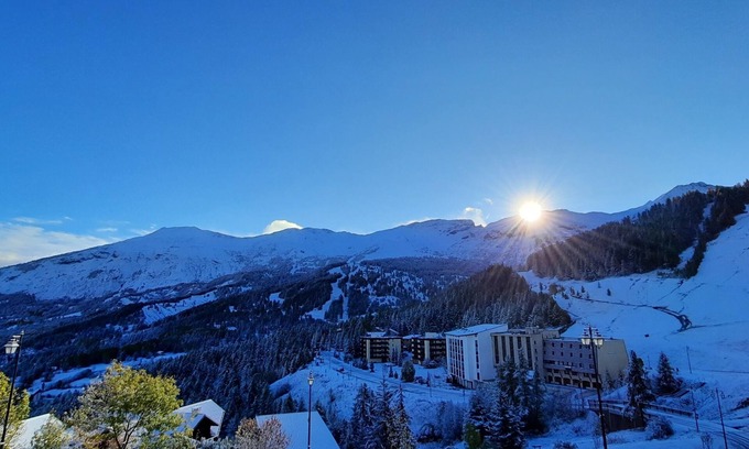 Enchastrayes Apartment | Studio 4p - magnificent view - at the foot of the slopes