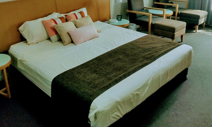 Darwin City Centre House | Studio Apartment, Balcony, Harbour & City View