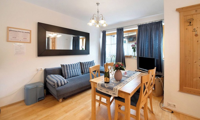Filzmoos Apartment | Studio Apartment "Haus Lowe Erdgeschoss Nr. 1" with Mountain View & Terrace