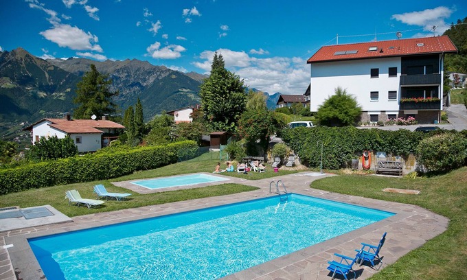 Merano Apartment | Studio Apartment 'Spiess' with Mountain View, Shared Pool and Wi-Fi