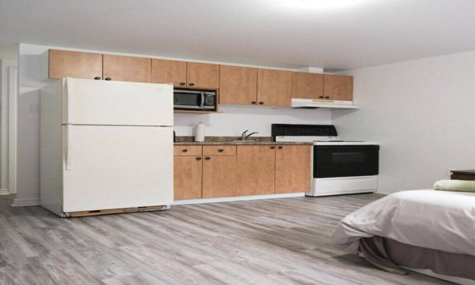 Verdun Apartment | Studio apartment with 1 bed