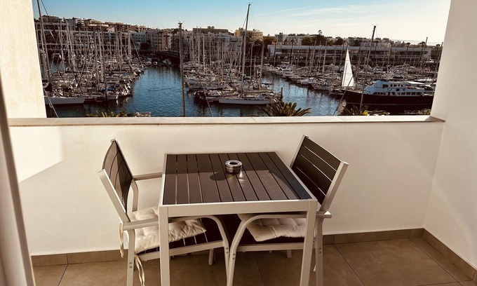 Lagos Apartment | Studio apt with spectacular views of Lagos Marina