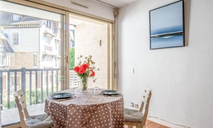 Tourgeville Apartment | Studio Armorial