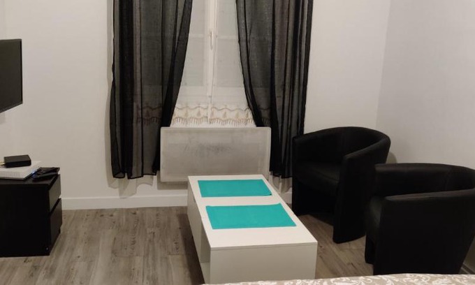 Montargis Apartment | Studio Bis Proche centre ville et Canal à Montargis