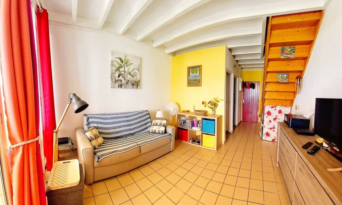 L'Autre-Bord Apartment | Studio Bis, vue Imprenable sur la Mer, à 50m de la Plage
