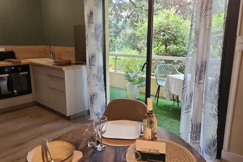 Boulouris-sur-Mer Apartment | Studio boulouris cosy proche plage