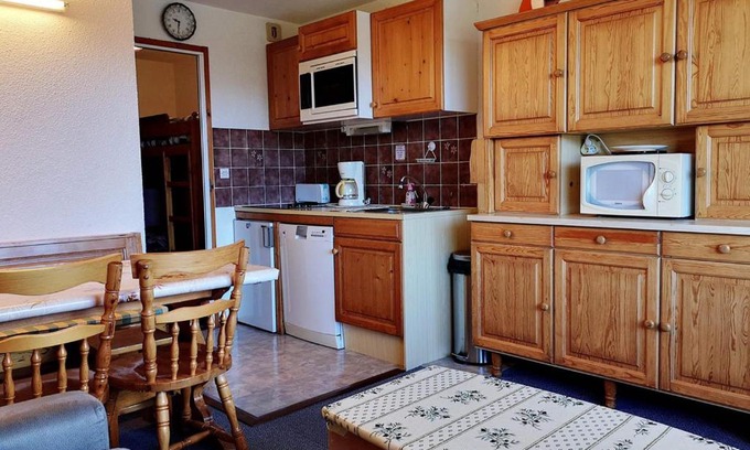 Notre-Dame-de-Bellecombe Apartment | Studio cabine fonctionnel pour 6 pers. au pied des pistes - Parking inclus - FR-1-595-5