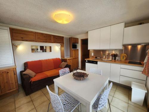 Morillon Apartment | Studio cabine avec balcon et parking, à 2 pas des télécabines de Morillon - FR-1-629-74