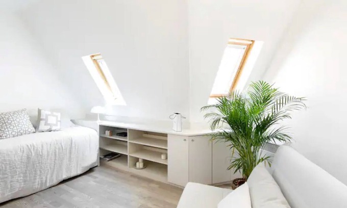 Champs-Elysees Apartment | Studio Calme et Idéalement Situé