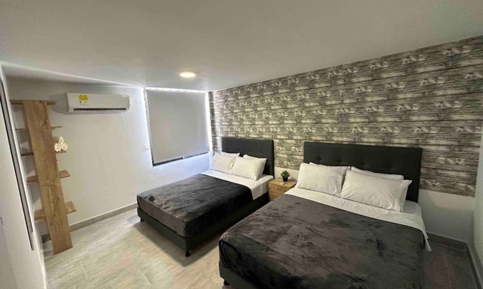 Barrio Centro Apartment | Studio apartment for rent in Rodadero Santa Marta one block from the beach.