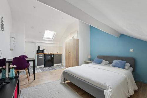 Charleville-Mezieres Apartment | Studio confortable avec parking