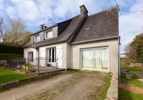 Plouedern Apartment | Studio cosy à Plouédern, 18 m² avec jardin et parking