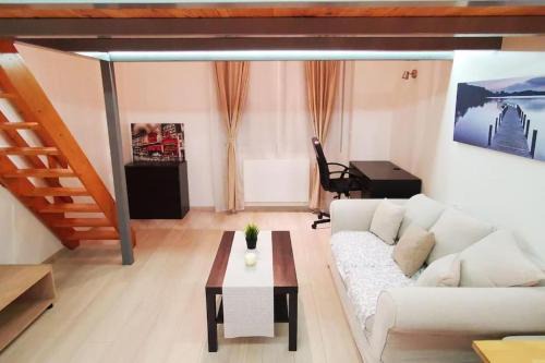 Les Avenieres-Veyrins-Thuellin Apartment | Studio cosy avec mezzanine & parking 2min Walibi