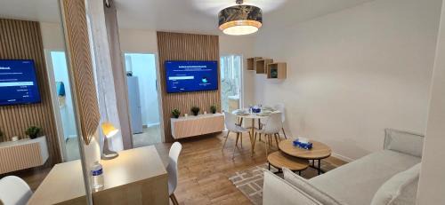 Saint-Thomas-d'Aquin Apartment | Studio d'architecte en plein cœur de Paris 7ème arrondissement