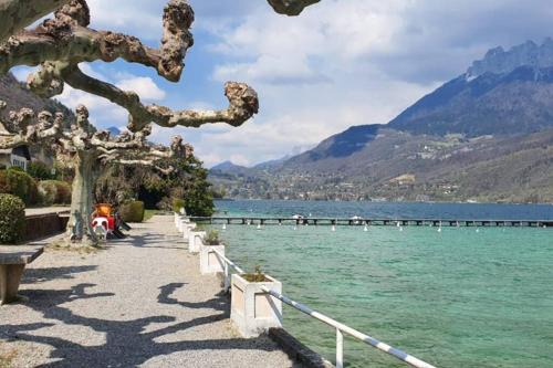 Bredannaz Apartment | Studio en bordure de Lac