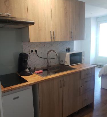 La Selle-en-Luitre Apartment | studio entièrement équipé