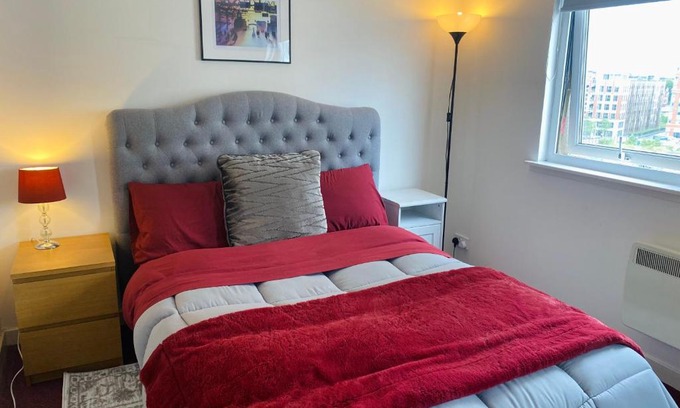 City Centre Glasgow Apartment | Studio Flat, Merchant City Glasgow Centre