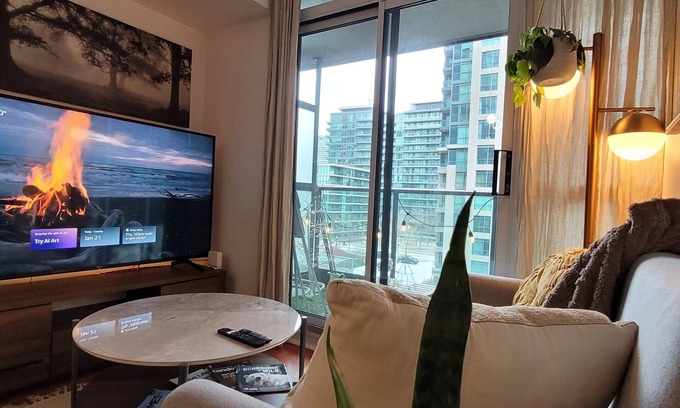 Niagara Condo | Studio for 2 in Downtown Toronto