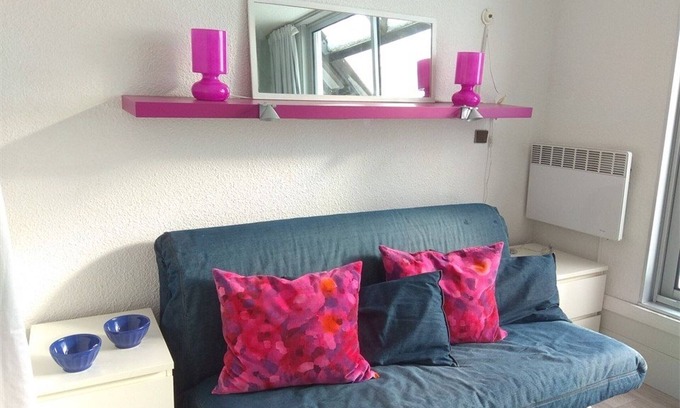 Piau Engaly Apartment | Studio for 4 in Piau-Engaly with balcony and slope view