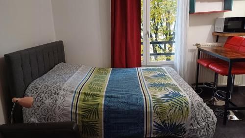 Combs-la-Ville Apartment | Studio