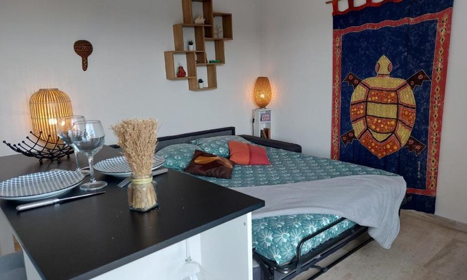 Mandelieu-La-Napoule Apartment | Studio Golf Riviera - Axelle Loc'Appart