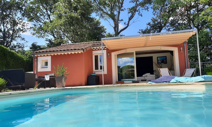 Montboucher-sur-Jabron House | Studio Independant Dans un Golf Avec Piscine et Jardin