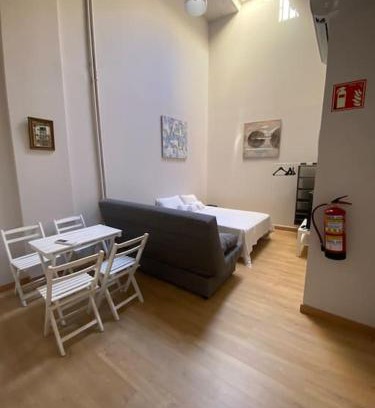 Guindalera Apartment | Studio in Barrio Salamanca (D)