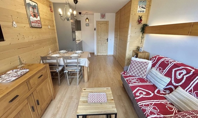 Le Planellet Apartment | Studio in Megève with underground parking and ski locker