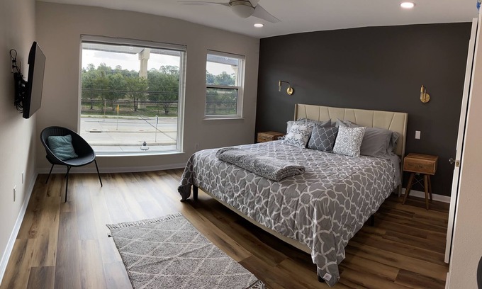 The Villages Apartment | Studio in Memorial-Uptown area