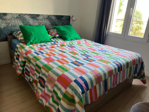 Chatellerault Apartment | Studio Jozy I confort et jardin en ville 4pers I Futuroscope