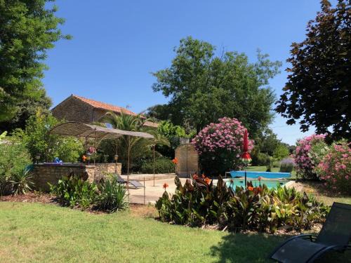 Bollene Apartment | studio Le Mimosa