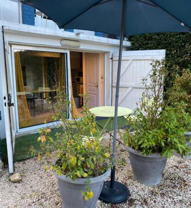 Oullins Apartment | Studio Les Terrasses