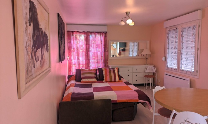 Bayeux Apartment | Studio Marcel Dassault Tout Confort