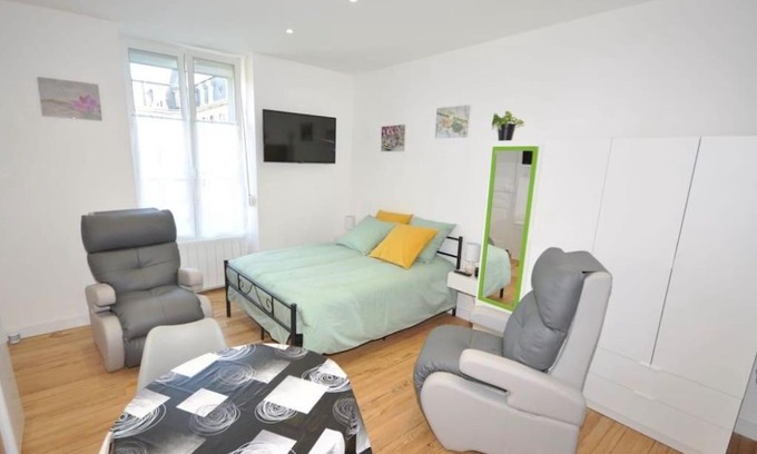 Vittel Apartment | Studio meublé 3 étoile 236